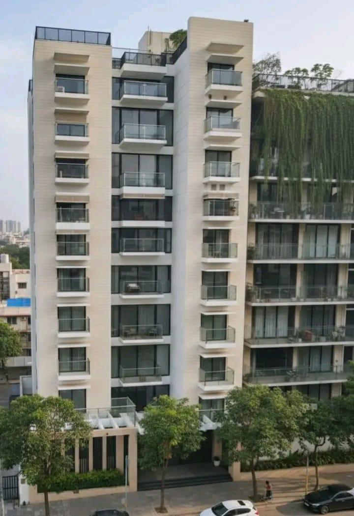Luxury G+8 Single Unit Building for Sale at Bashundhara Residential Area, Block-[L]